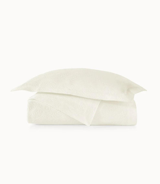 Peacock Alley VIENNA 115x98 KING COVERLET IVORY