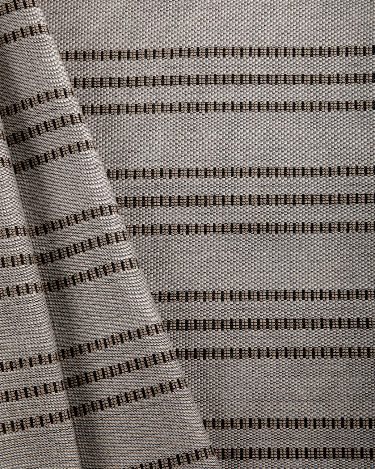 Lee Jofa FRINGE WEAVE BLACK/WHITE Upholstery Fabric