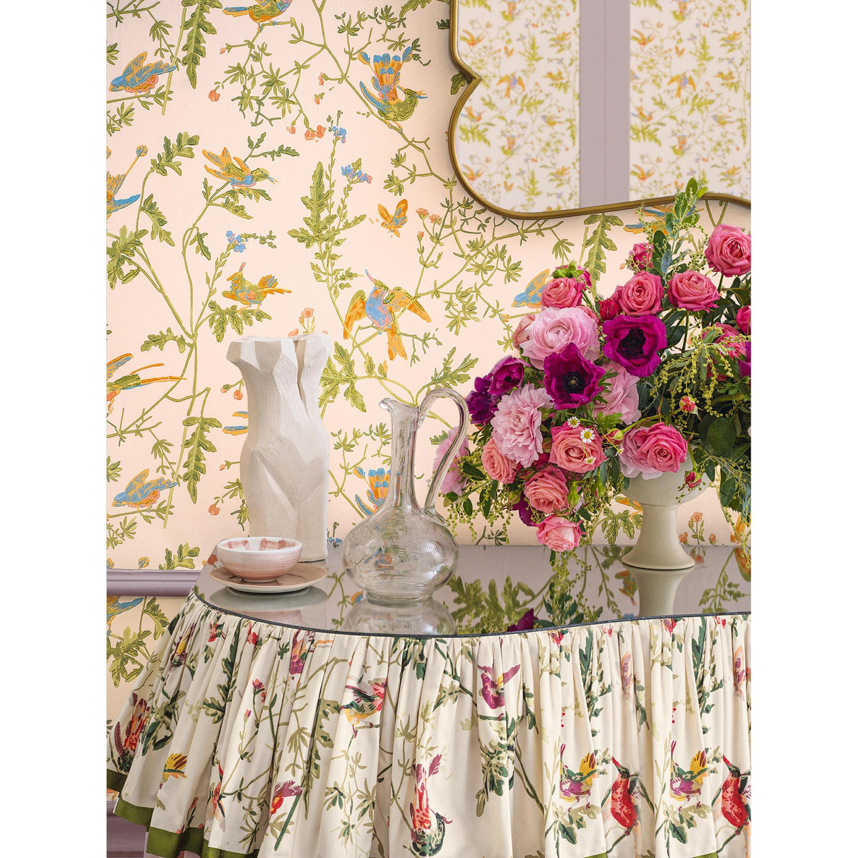 Cole & Son HUMMINGBIRDS BLUSH/BLUE Wallpaper