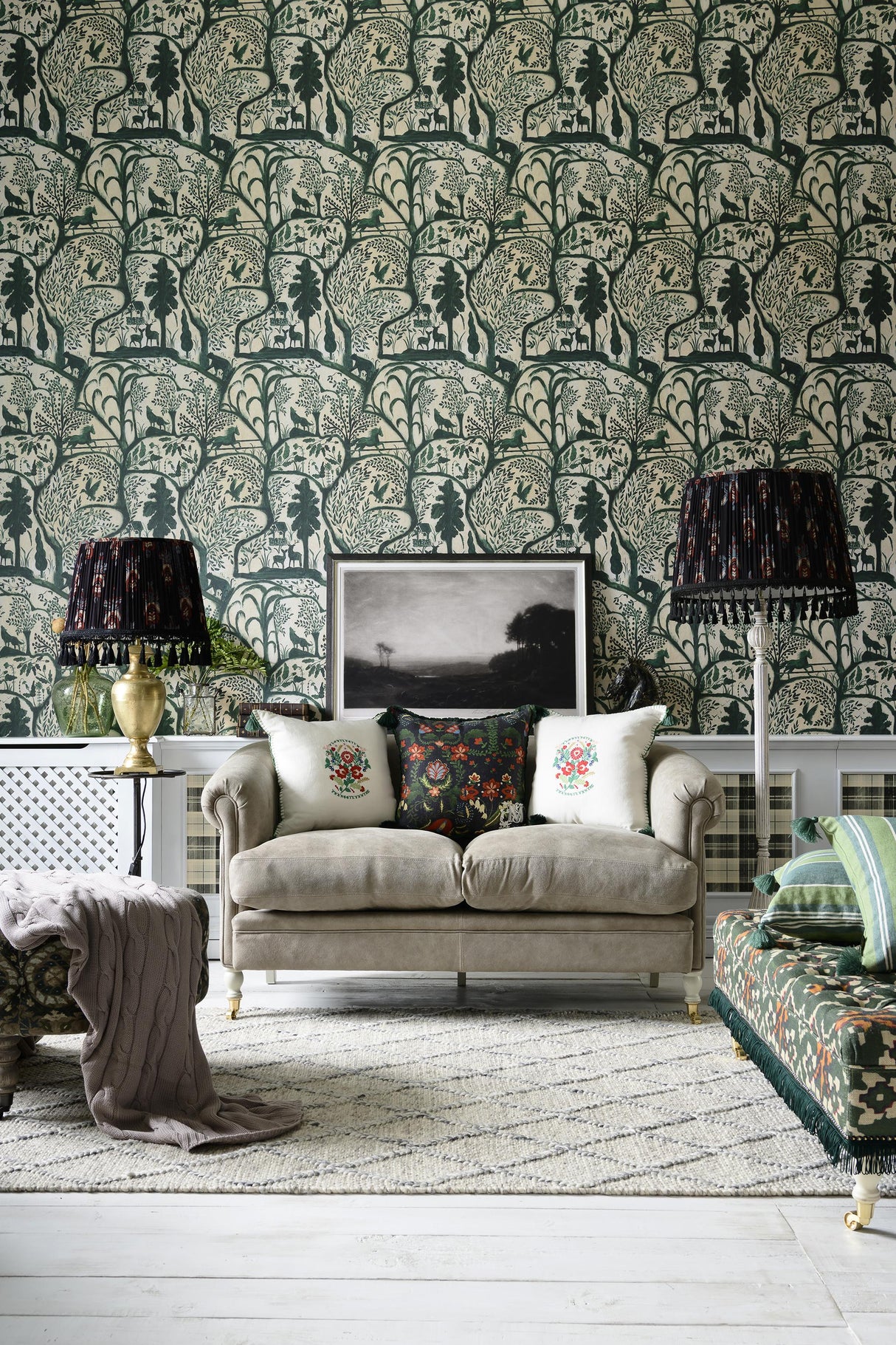 MindTheGap THE ENCHANTED WOODLAND Green TRANSYLVANIAN ROOTS Wallpaper