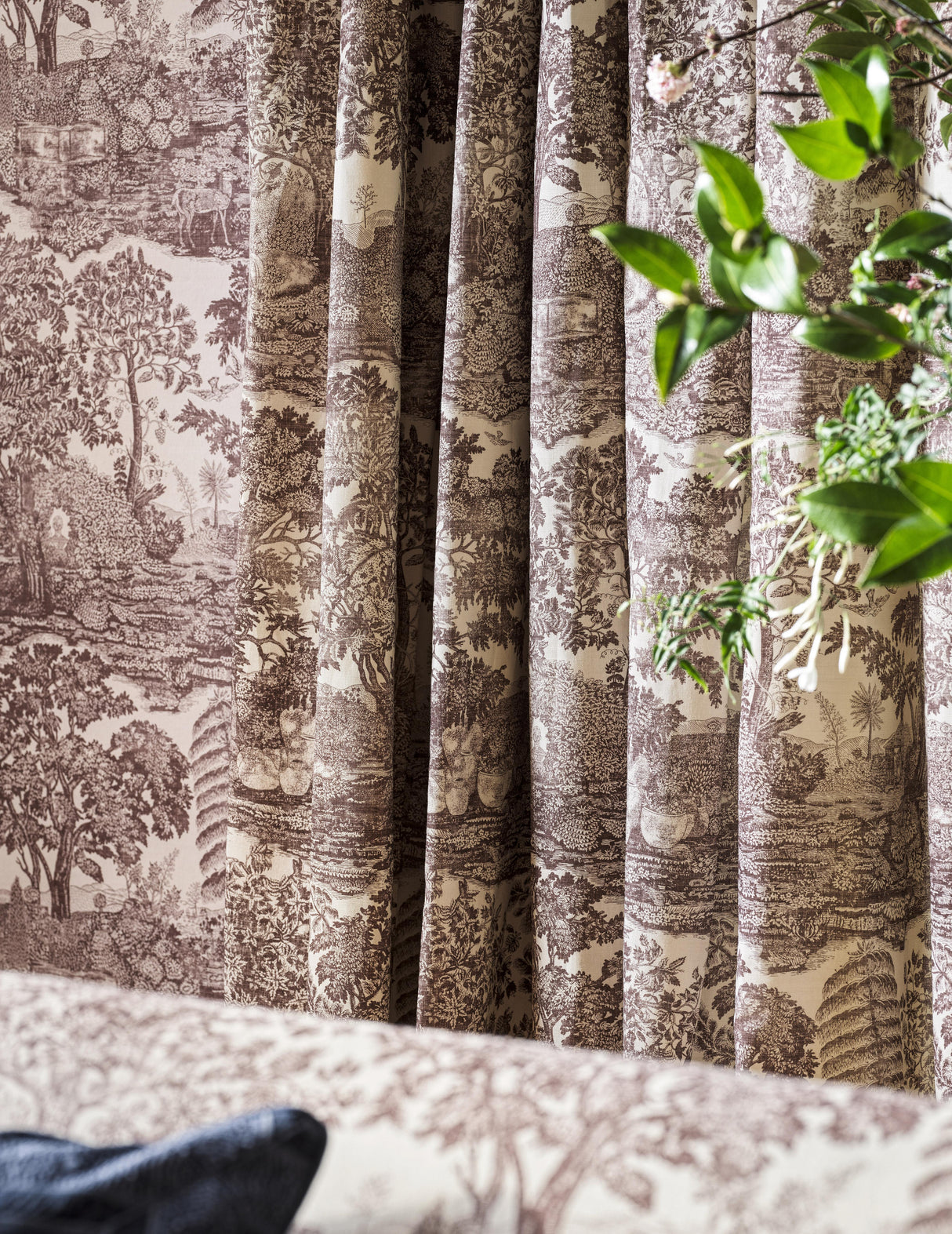Sanderson Highgrove Toile Gritstone Fabric