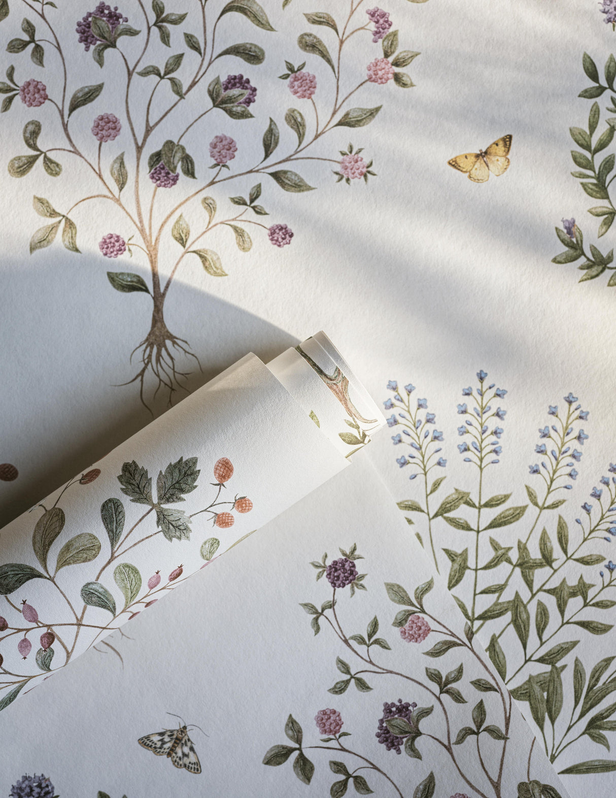 Sanderson Thyme Walk Damson/Quince Wallpaper