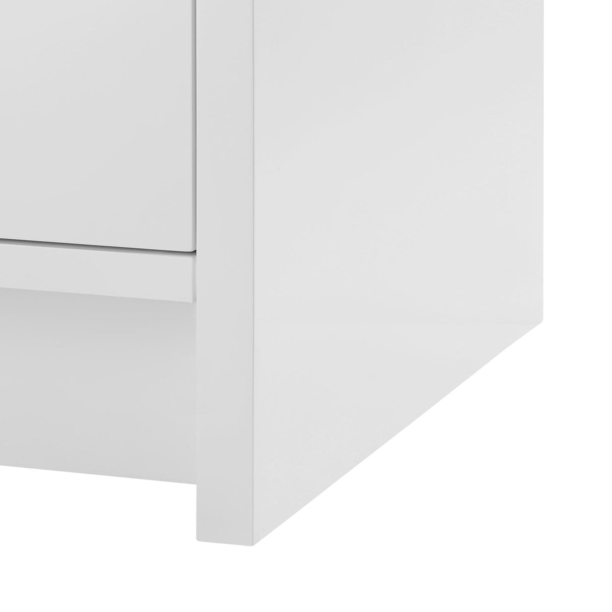 Villa & House White Pearl Bryant 3-Drawer Side Table