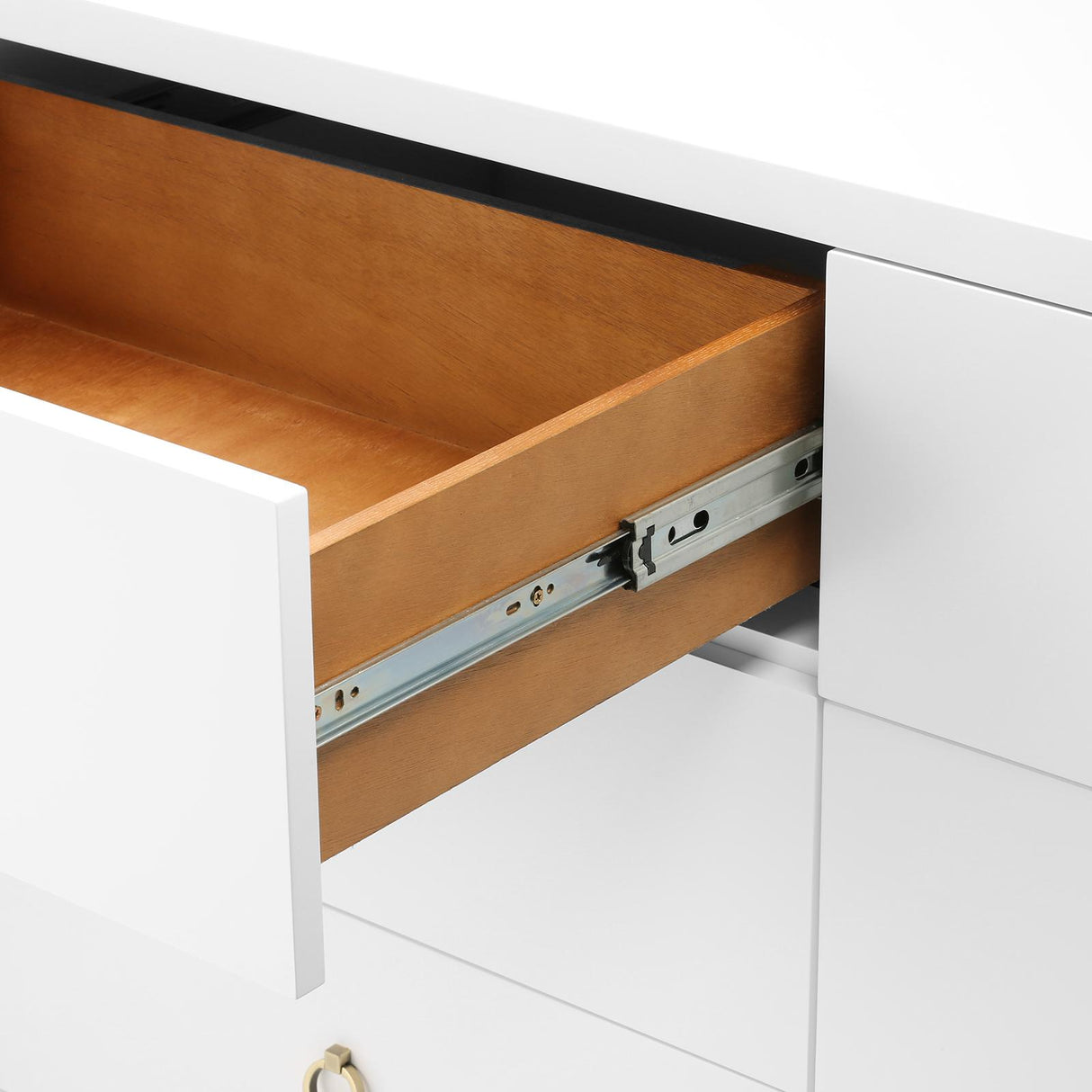 Villa & House White Pearl Bryant Extra Large 6-Drawer