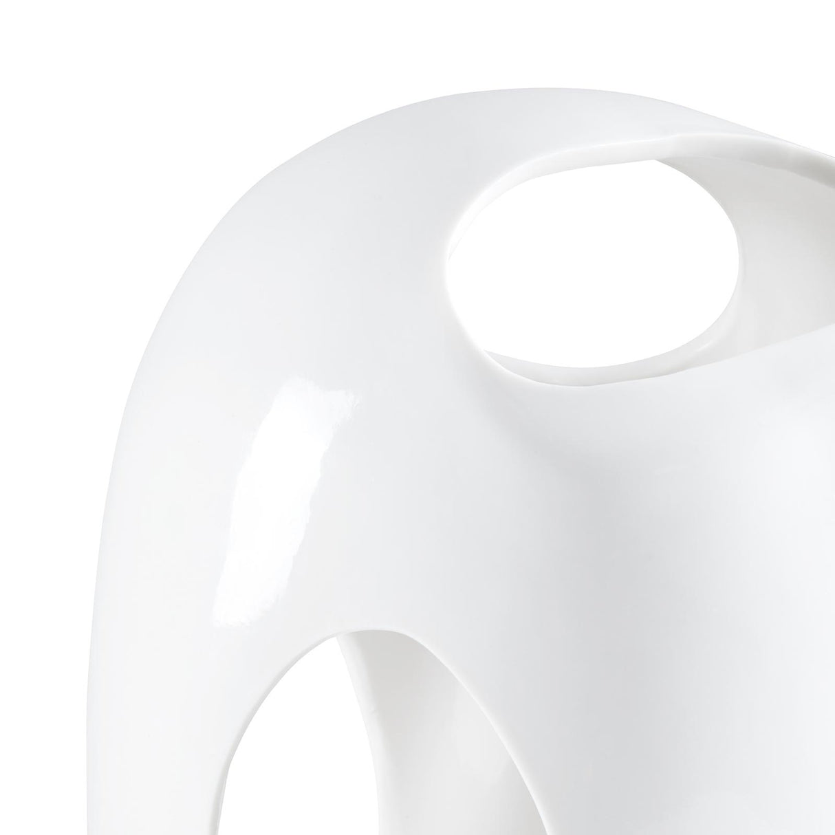 Villa & House Blanc de Chine Laramie Vase