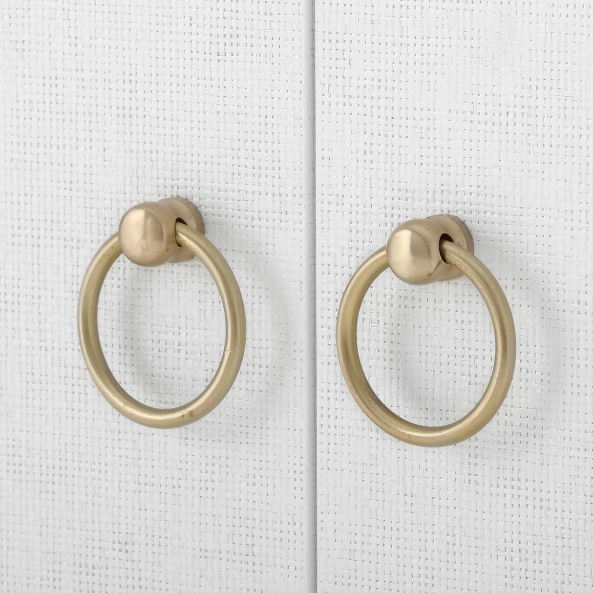 Villa & House Chiffon White Meredith 4-Door Cabinet