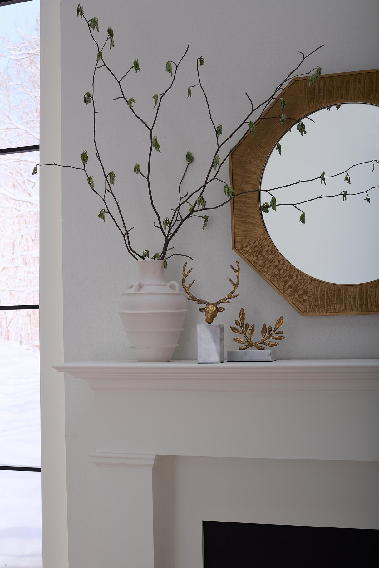 Villa & House Blanc de Chine Phaedra Vase