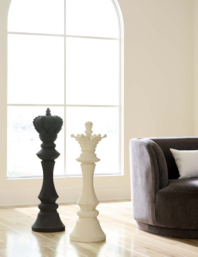 Phillips Collection Queen Chess Sculpture, Cast Stone White, Small Off White Accent