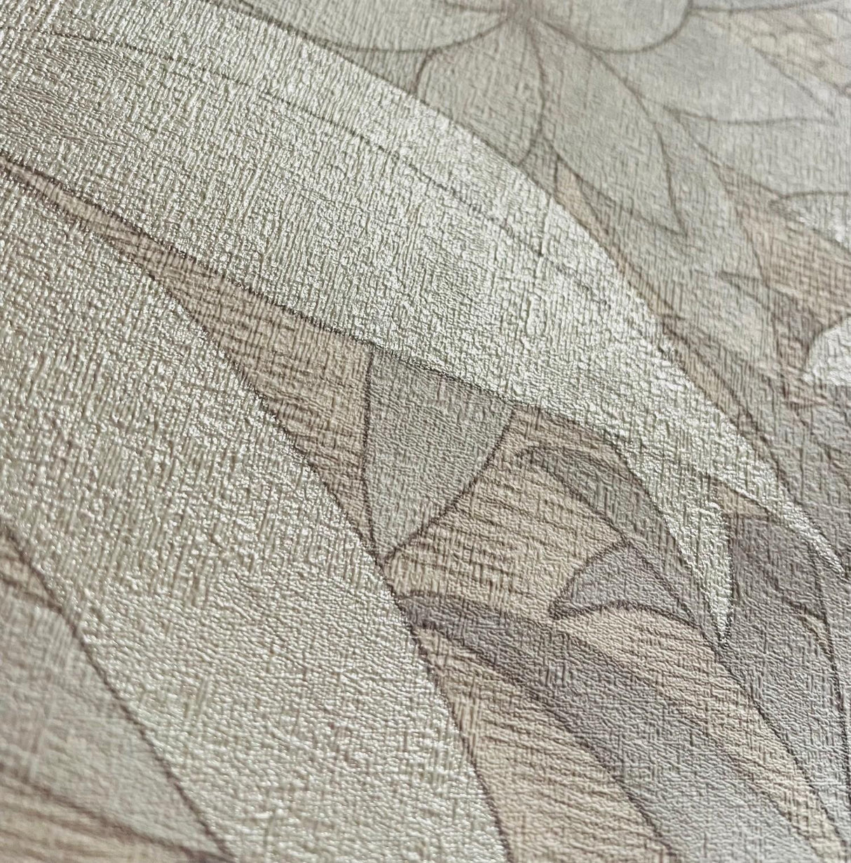 Veer Decor Allure Jungle White Wallpaper