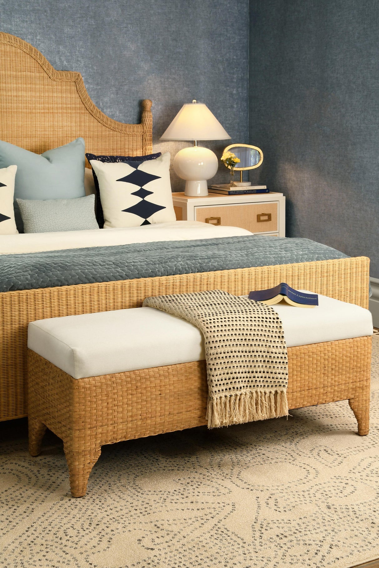 Worlds Away Bed Frame With Arched Headboard, Side Rails, And Footboard In Rattan With Wood Feet, King Size