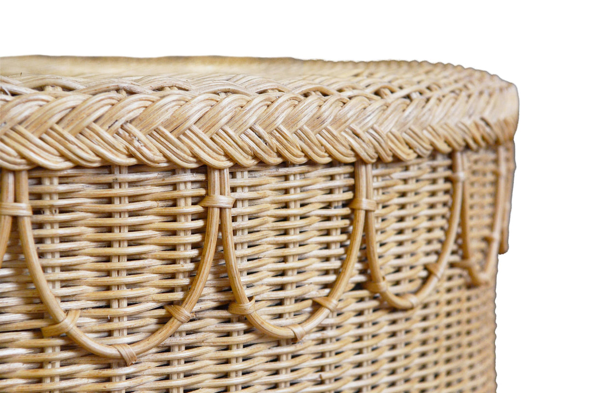 Worlds Away Round Coffee Table With Scalloped Detail In Natural Woven Rattan