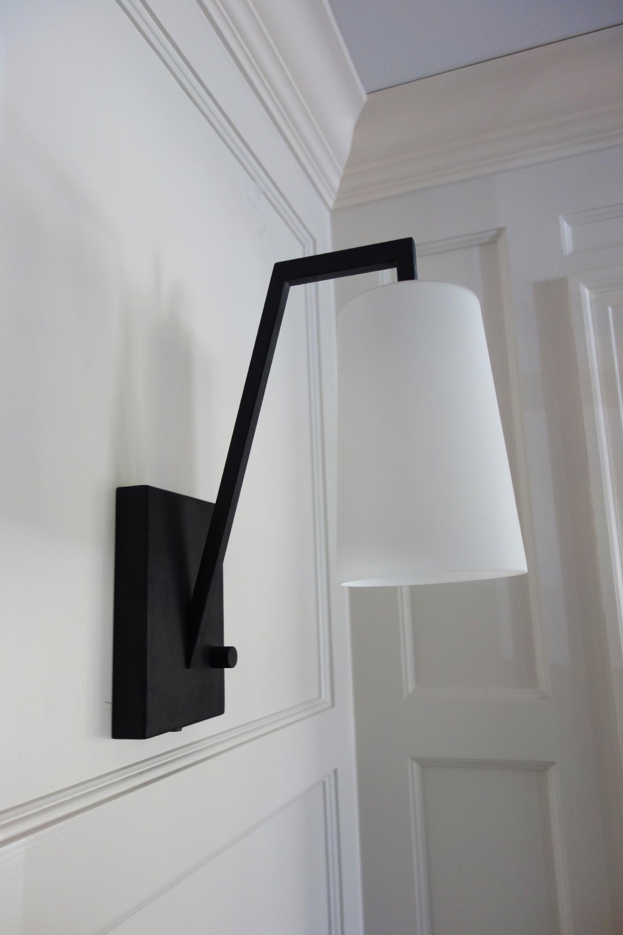 Crystorama Avon 1 Light Matte Black Task Sconce