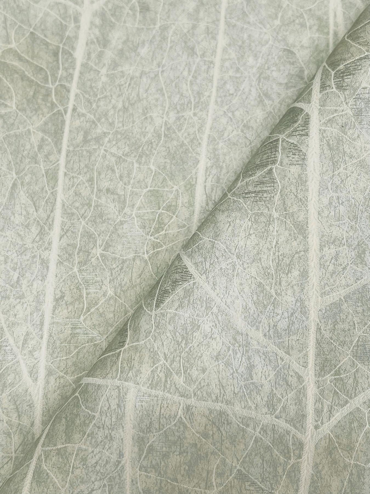 Kravet DESIGN W4308 135 Wallpaper