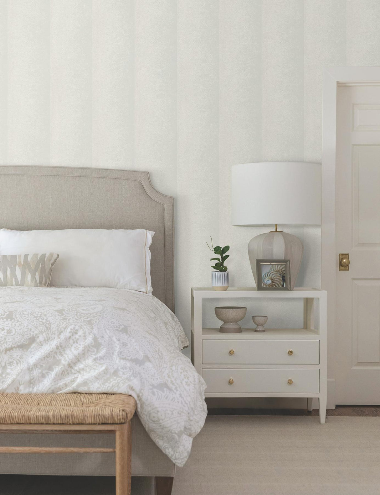 Kravet DESIGN W4310 11 Wallpaper