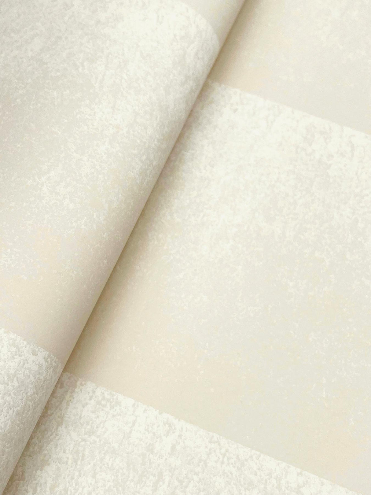 Kravet DESIGN W4310 116 Wallpaper