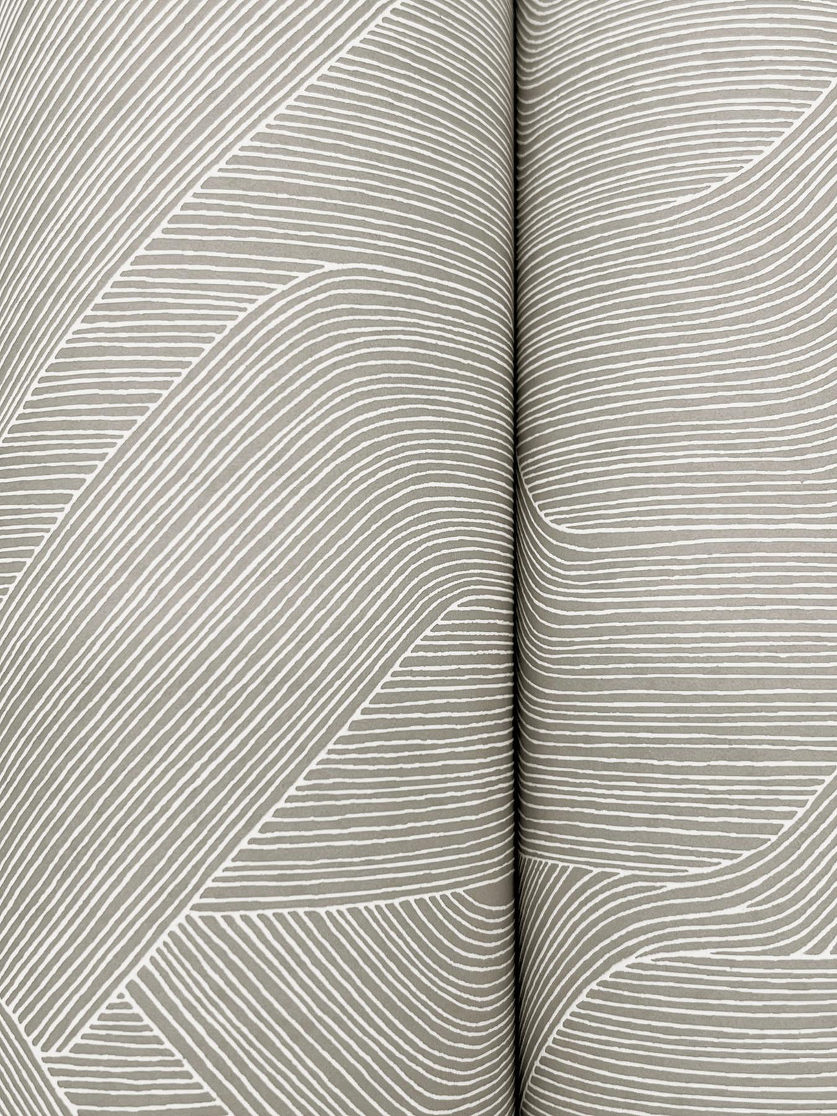 Kravet DESIGN W4314 11 Wallpaper