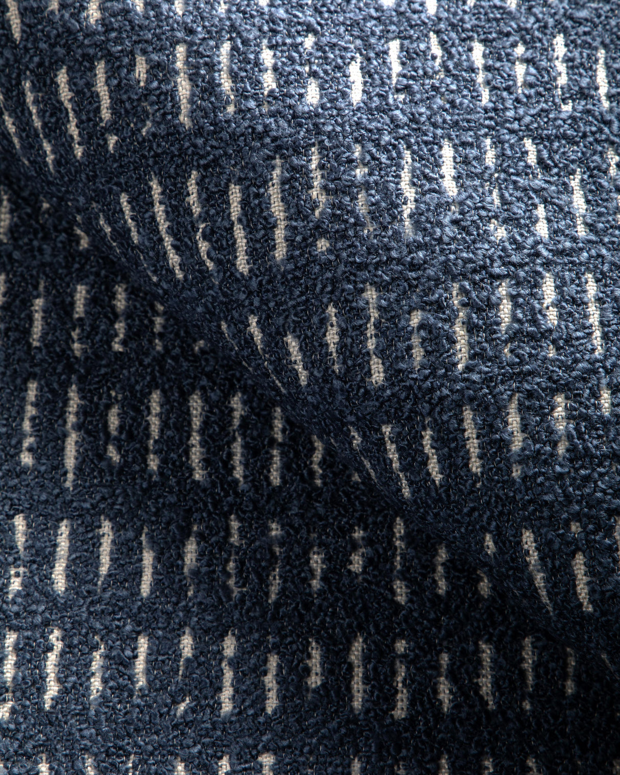 Kravet DESIGN 37127 5 Upholstery Fabric