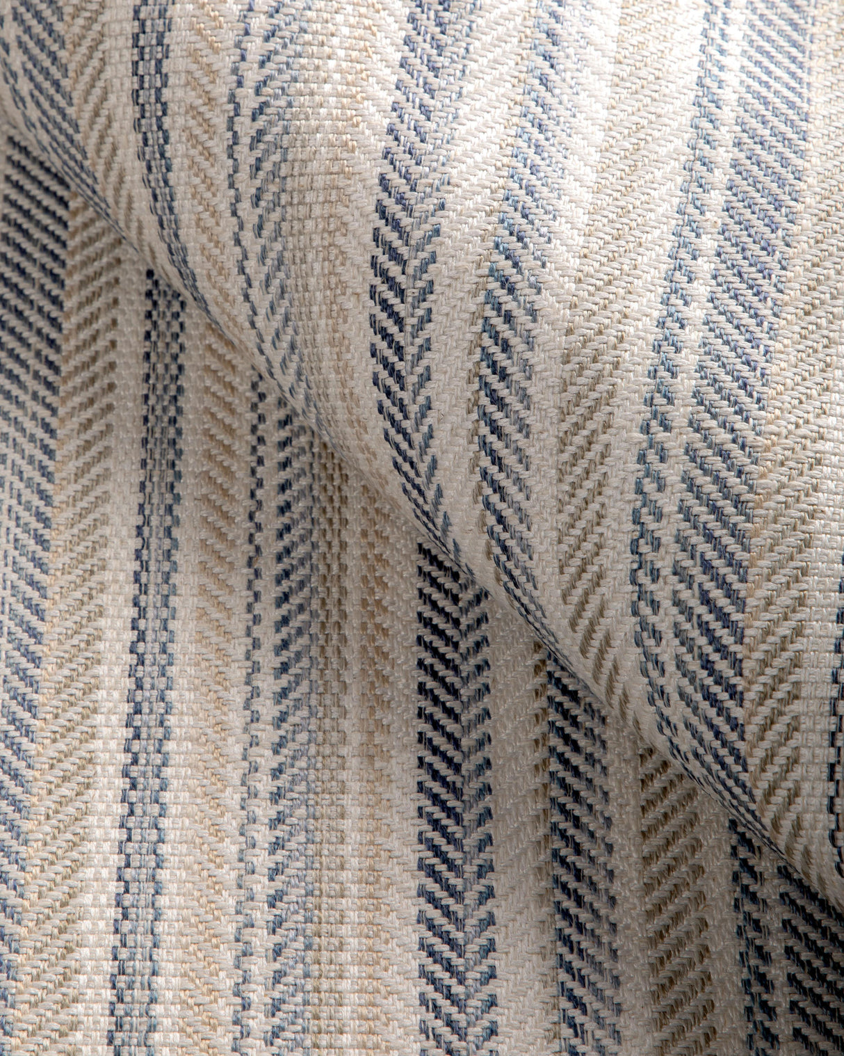 Kravet DESIGN 37452 516 Upholstery Fabric