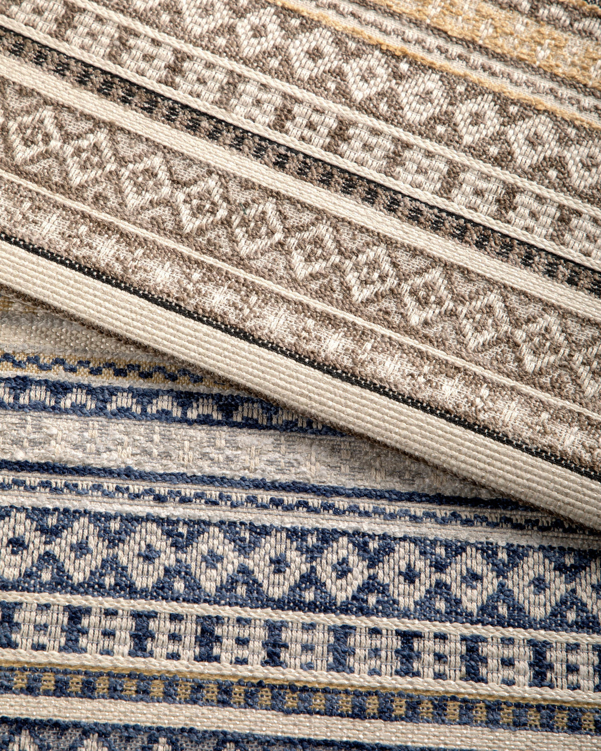 Kravet DESIGN 37457 54 Upholstery Fabric