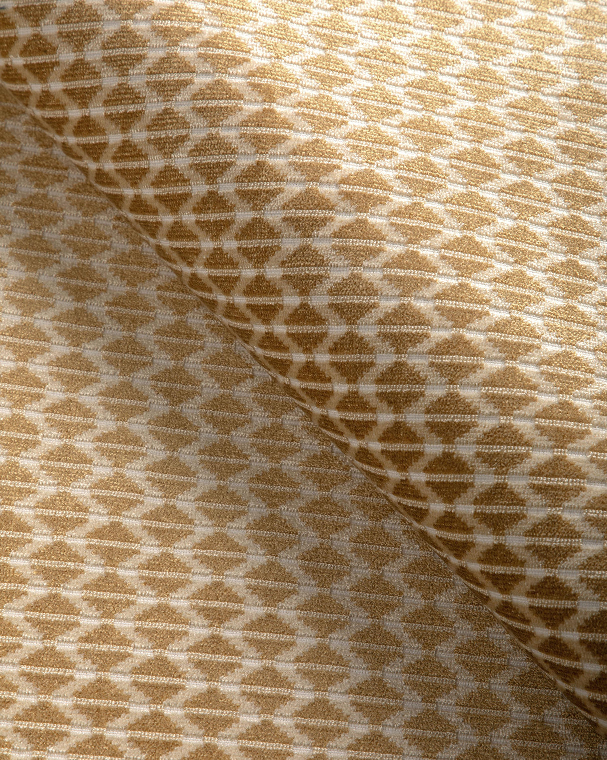 Kravet DESIGN 37483 4 Upholstery Fabric