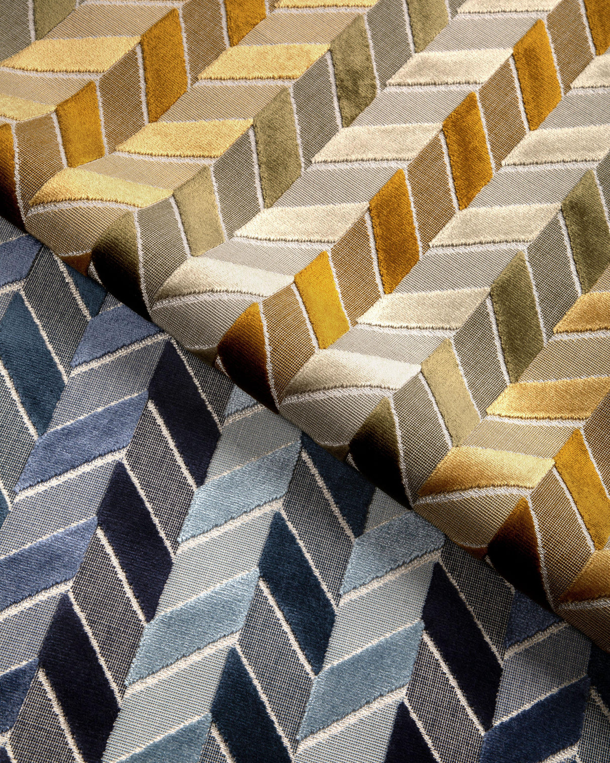 Kravet DESIGN 37485 55 Upholstery Fabric