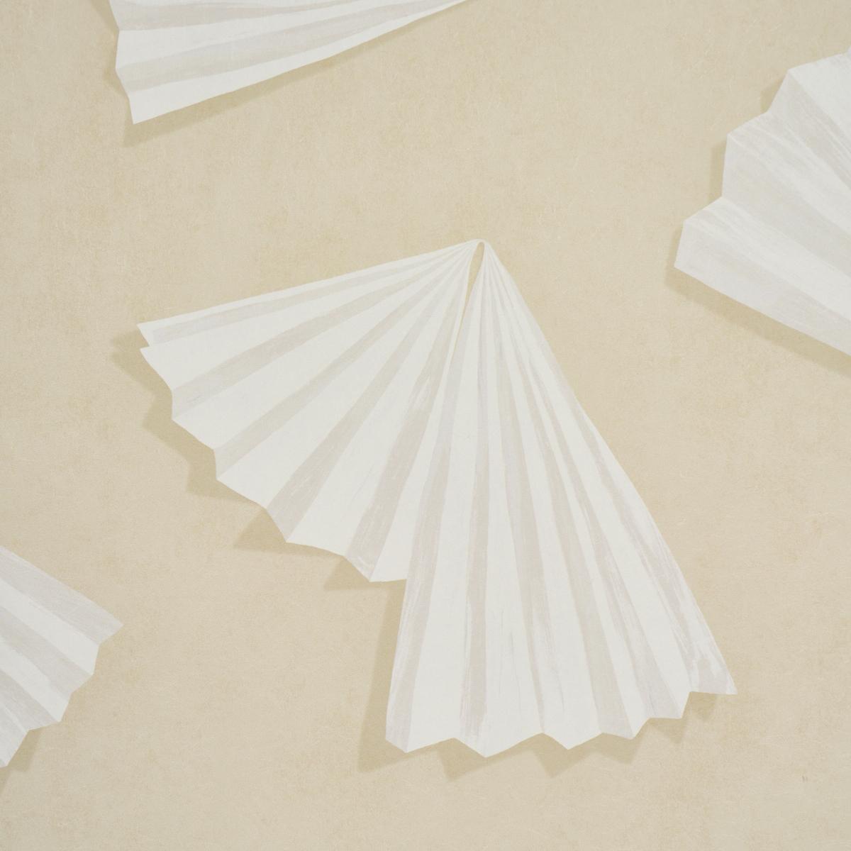 Schumacher Backdrop X Schumacher Antoinette Warm White Wallpaper