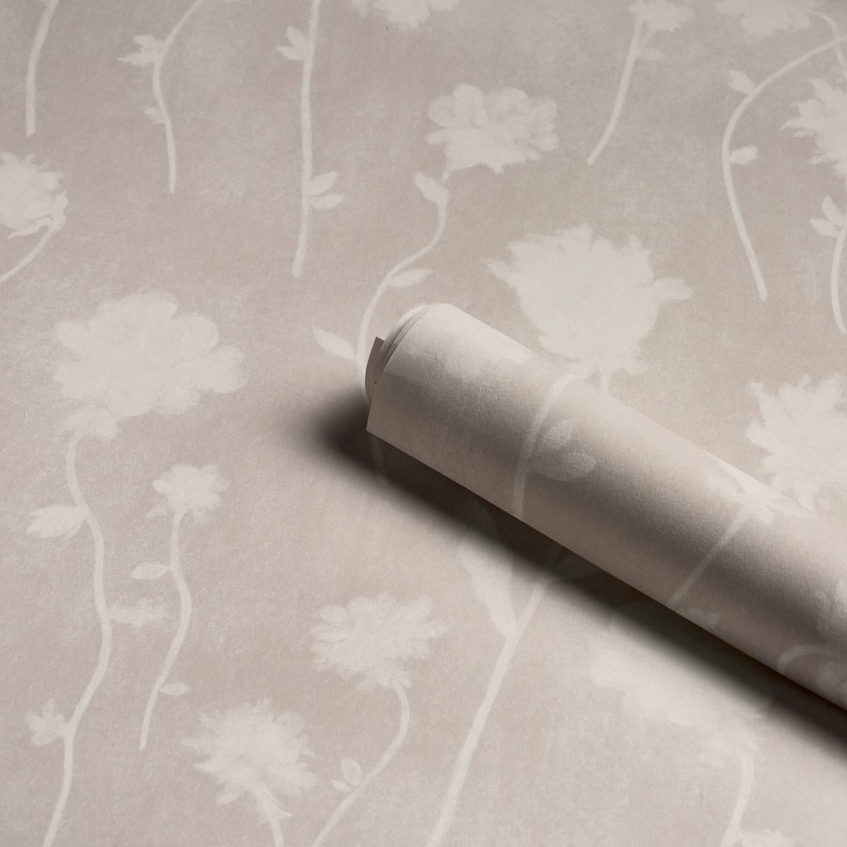 Schumacher Backdrop X Schumacher Before Midnight Light Beige Wallpaper
