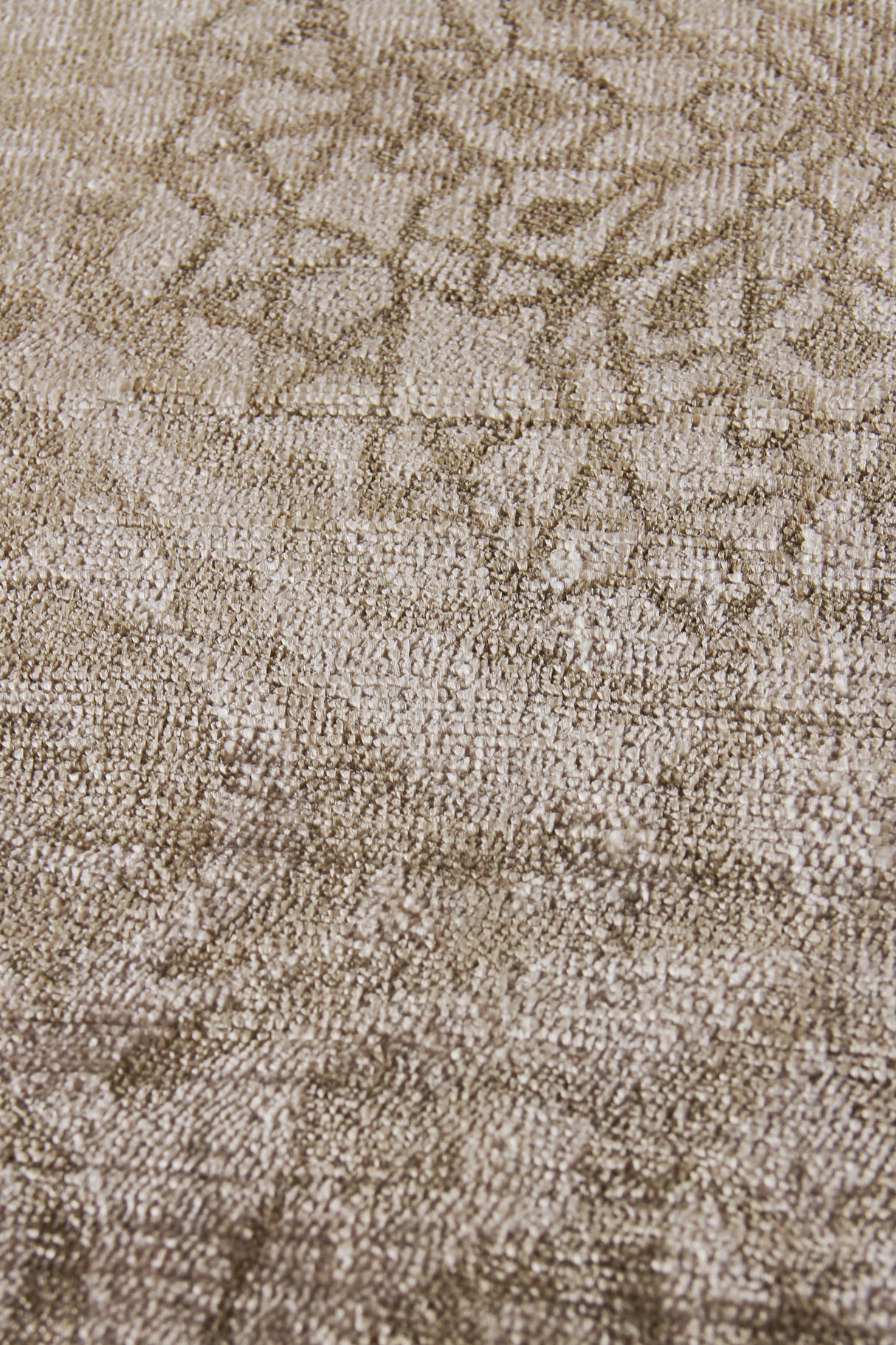 Exquisite Rugs Koda Hand Loomed Bamboo Silk in 10035 Stone 9' x 12' Area Rug