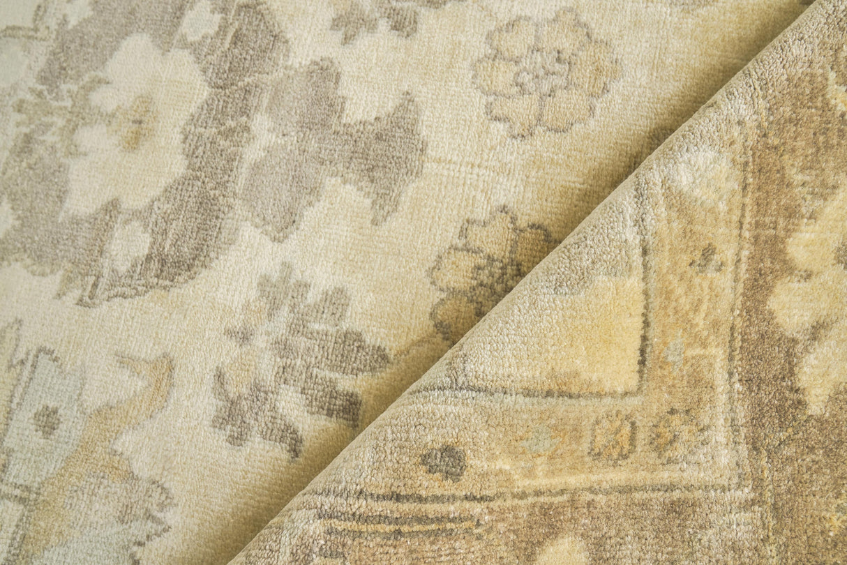 Exquisite Rugs Antique Weave Oushak Hand Knotted New Zealand Wool in 2002 Ivory/Gray/Beige 3' x 9' Area Rug