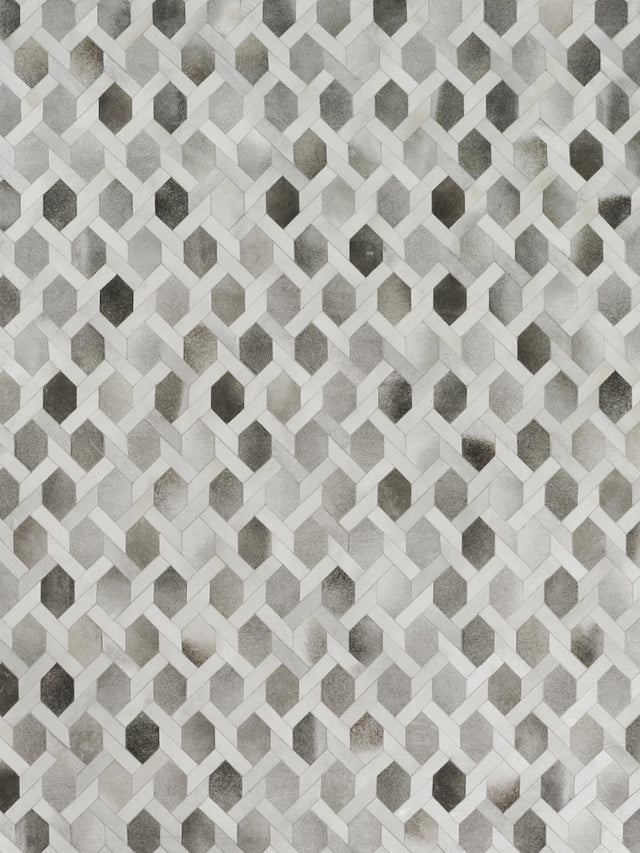 Exquisite Rugs Natural Hide Handmade Leather Hide in 2155 Gray/Silver 5' x 8' Area Rug
