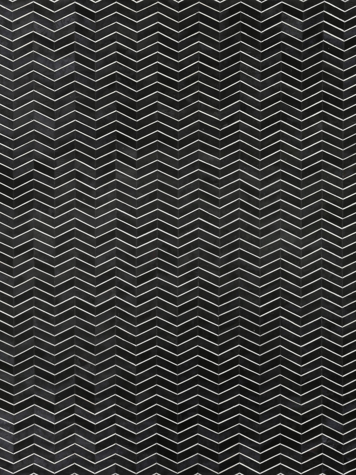 Exquisite Rugs Natural Hide Handmade Leather Hide in 2164 Black/Ivory 11.5' x 14.5' Area Rug