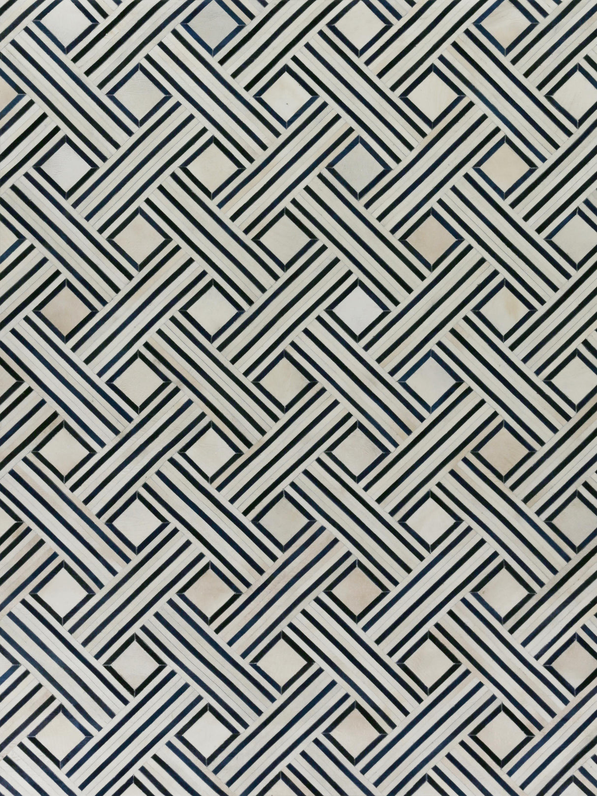Exquisite Rugs Natural Hide Handmade Leather Hide in 2167 Ivory/Blue/Multi 5' x 8' Area Rug