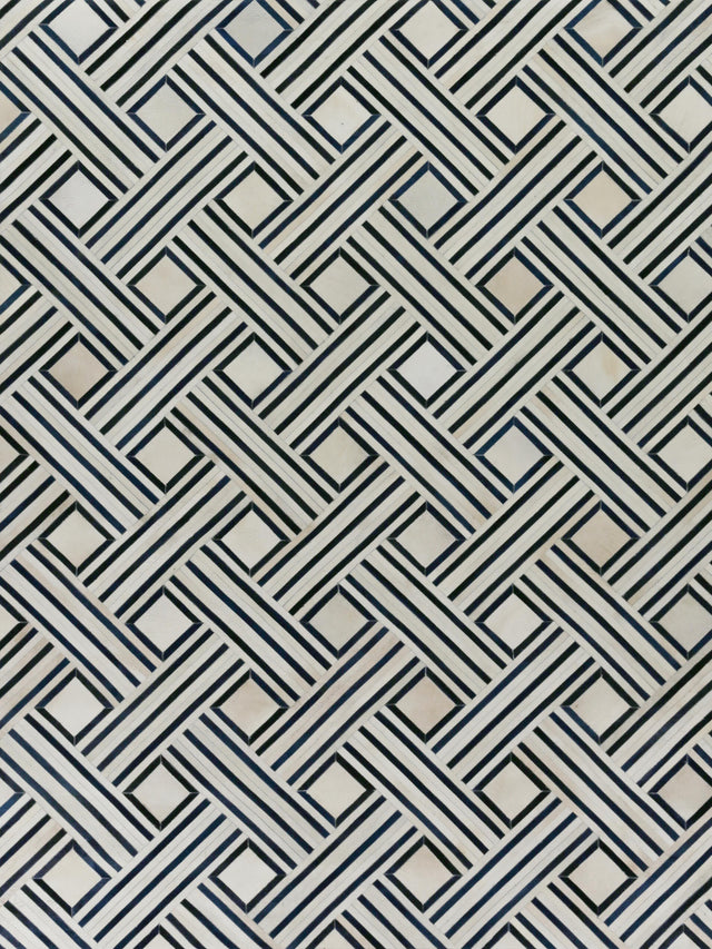Exquisite Rugs Natural Hide Handmade Leather Hide in 2167 Ivory/Blue/Multi 5' x 8' Area Rug
