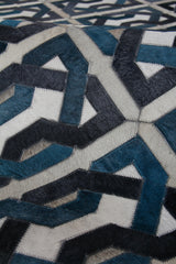 Exquisite Rugs Natural Hide Handmade Leather Hide in 2169 Ivory/Navy/Medium Blue 5' x 8' Area Rug