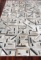 Exquisite Rugs Natural Hide Handmade Leather Hide in 2173 Silver/Blue 13' x 14' Area Rug