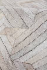 Exquisite Rugs Natural Hide Handmade Leather Hide in 2178 Ivory 5' x 8' Area Rug