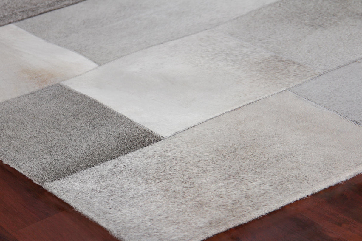 Exquisite Rugs Natural Hide Handmade Leather Hide in 2189 Silver/Gray 5' x 8' Area Rug