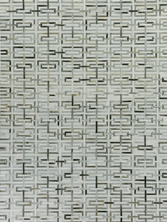 Exquisite Rugs Natural Hide Handmade Leather Hide in 2202 Silver/Ivory 8' x 10' Area Rug