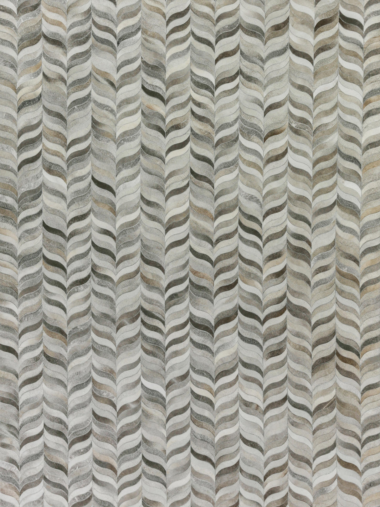 Exquisite Rugs Natural Hide Handmade Leather Hide in 2207 Silver 5' x 8' Area Rug