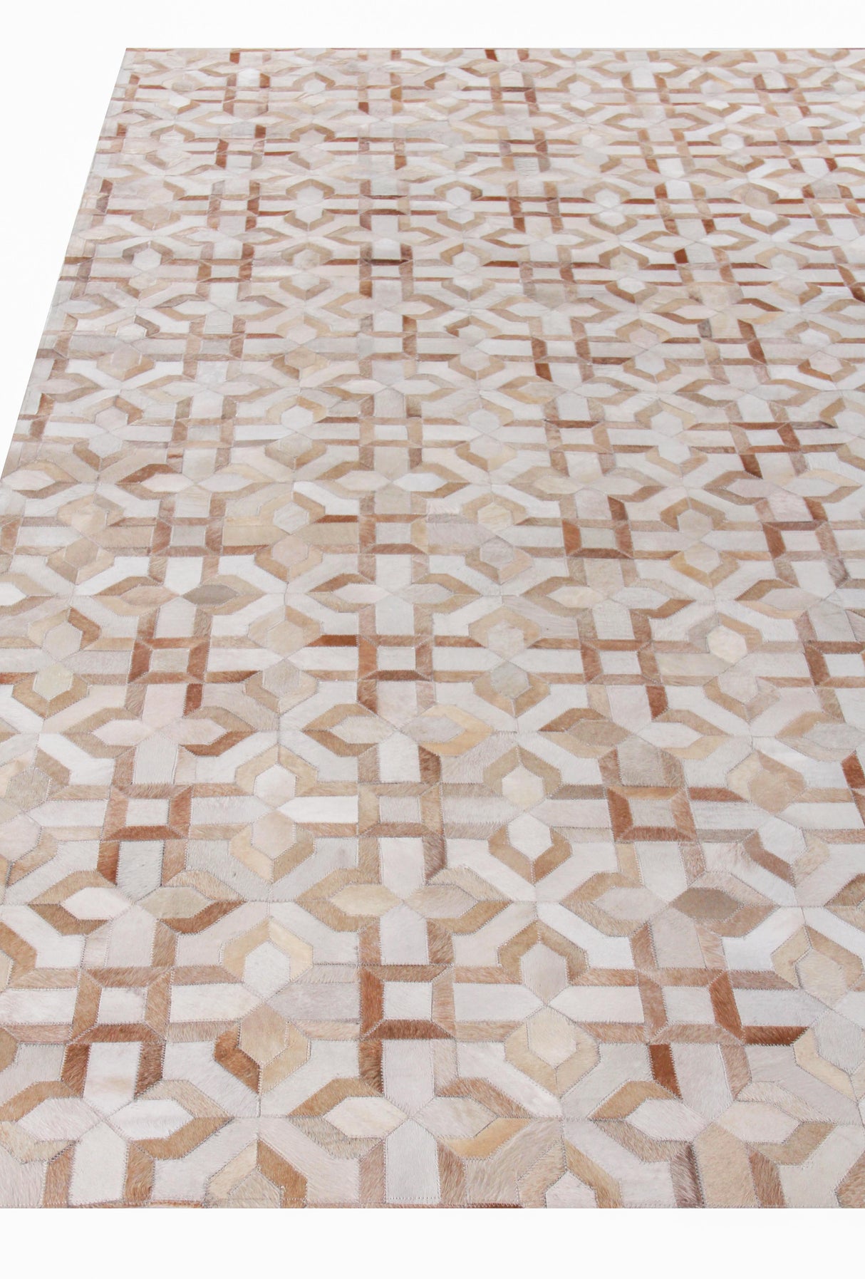 Exquisite Rugs Natural Hide Handmade Leather Hide in 2210 Beige/Ivory 5' x 8' Area Rug