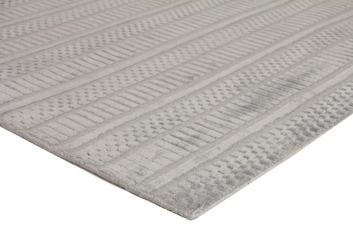 Exquisite Rugs Addison Hand Loomed Bamboo Silk in 2236 Ice Blue 8' x 10' Area Rug