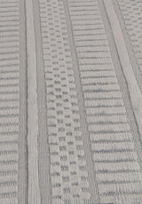 Exquisite Rugs Addison Hand Loomed Bamboo Silk in 2236 Ice Blue 8' x 10' Area Rug