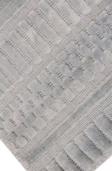 Exquisite Rugs Addison Hand Loomed Bamboo Silk in 2236 Ice Blue 8' x 10' Area Rug