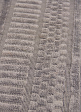Exquisite Rugs Addison Hand Loomed Bamboo Silk in 2237 Dark Beige/Multi 6' x 9' Area Rug