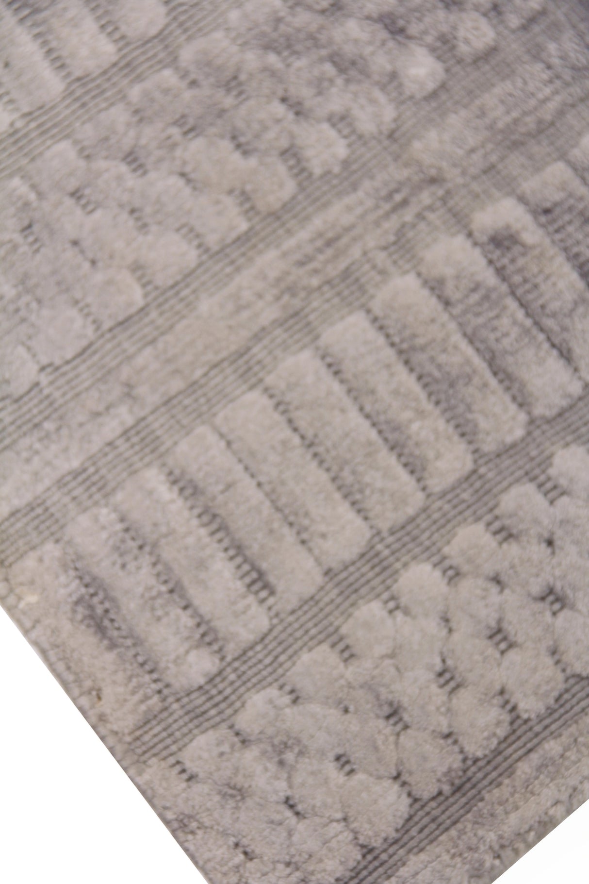 Exquisite Rugs Addison Hand Loomed Bamboo Silk in 2237 Dark Beige/Multi 6' x 9' Area Rug