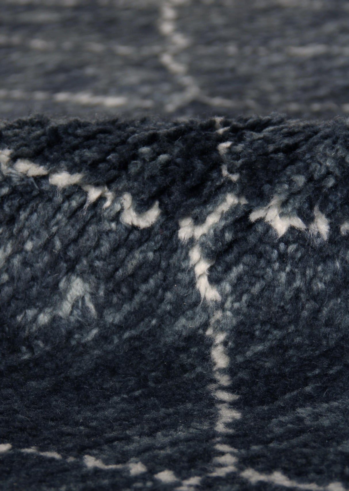 Exquisite Rugs Moroccan Hand Knotted New Zealand Wool in 2251 Charcoal 8' x 10' Area Rug