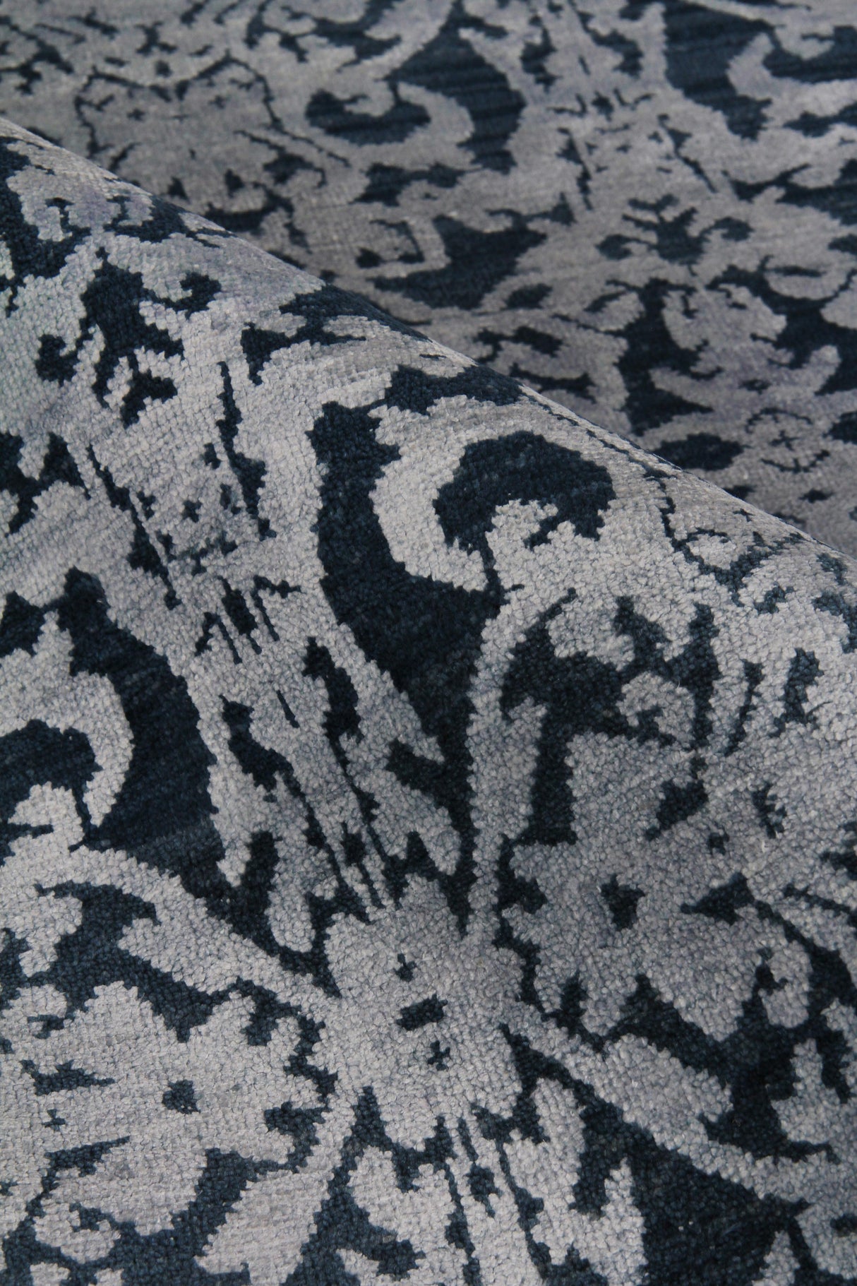 Exquisite Rugs Lexington Hand Knotted Wool/Bamboo Silk in 2380 Denim Blue/Light Blue 8' x 10' Area Rug