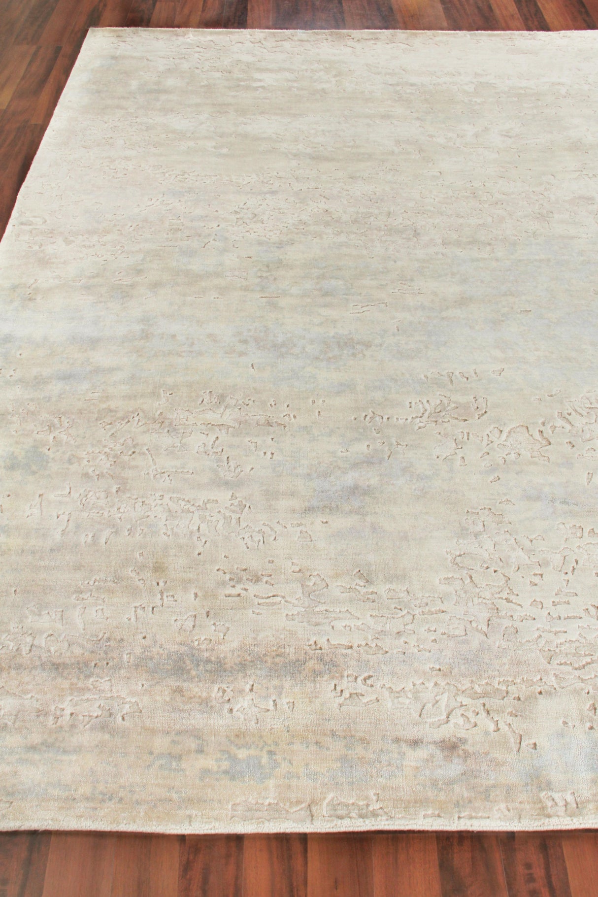 Exquisite Rugs Reflections Hand Loomed Bamboo Silk in 2513 Ivory/Soft Green 9' x 12' Area Rug