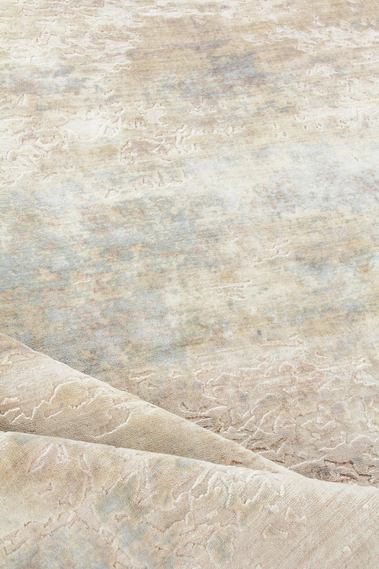 Exquisite Rugs Reflections Hand Loomed Bamboo Silk in 2513 Ivory/Soft Green 9' x 12' Area Rug