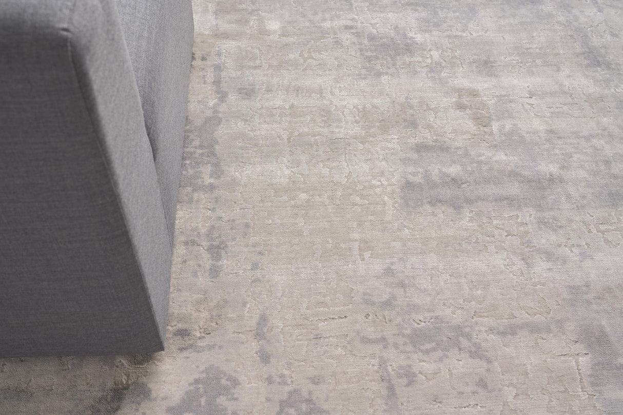Exquisite Rugs Roset Hand Loomed Bamboo Silk in 2516 Silver/Gray 10' x 14' Area Rug